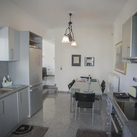 Edgewater Lefkada Villa *