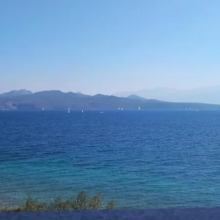 Edgewater Lefkada * Nikiana